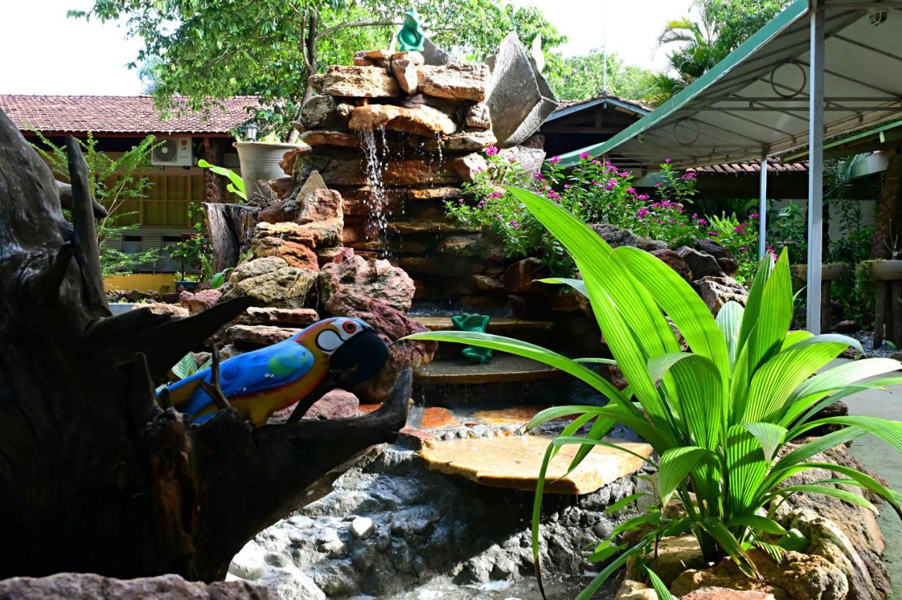 Sesi Hotel